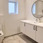 3 Bedroom Beautiful In Дом отдыха *